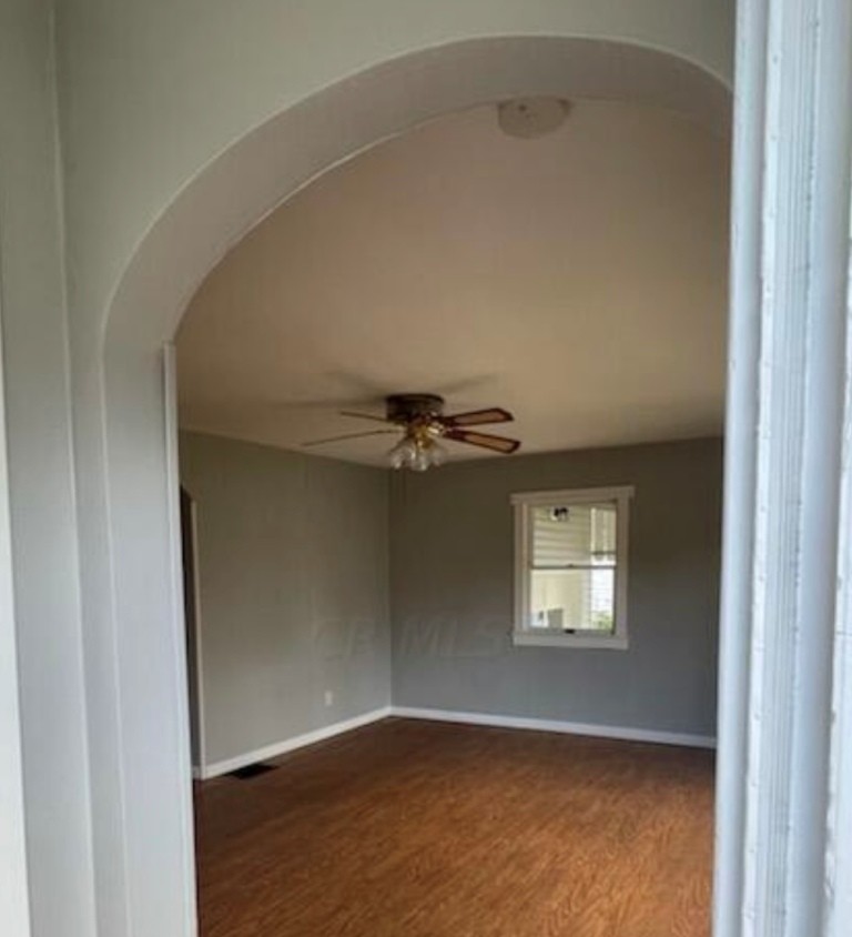 Inner-Spark-Interiors-Before003